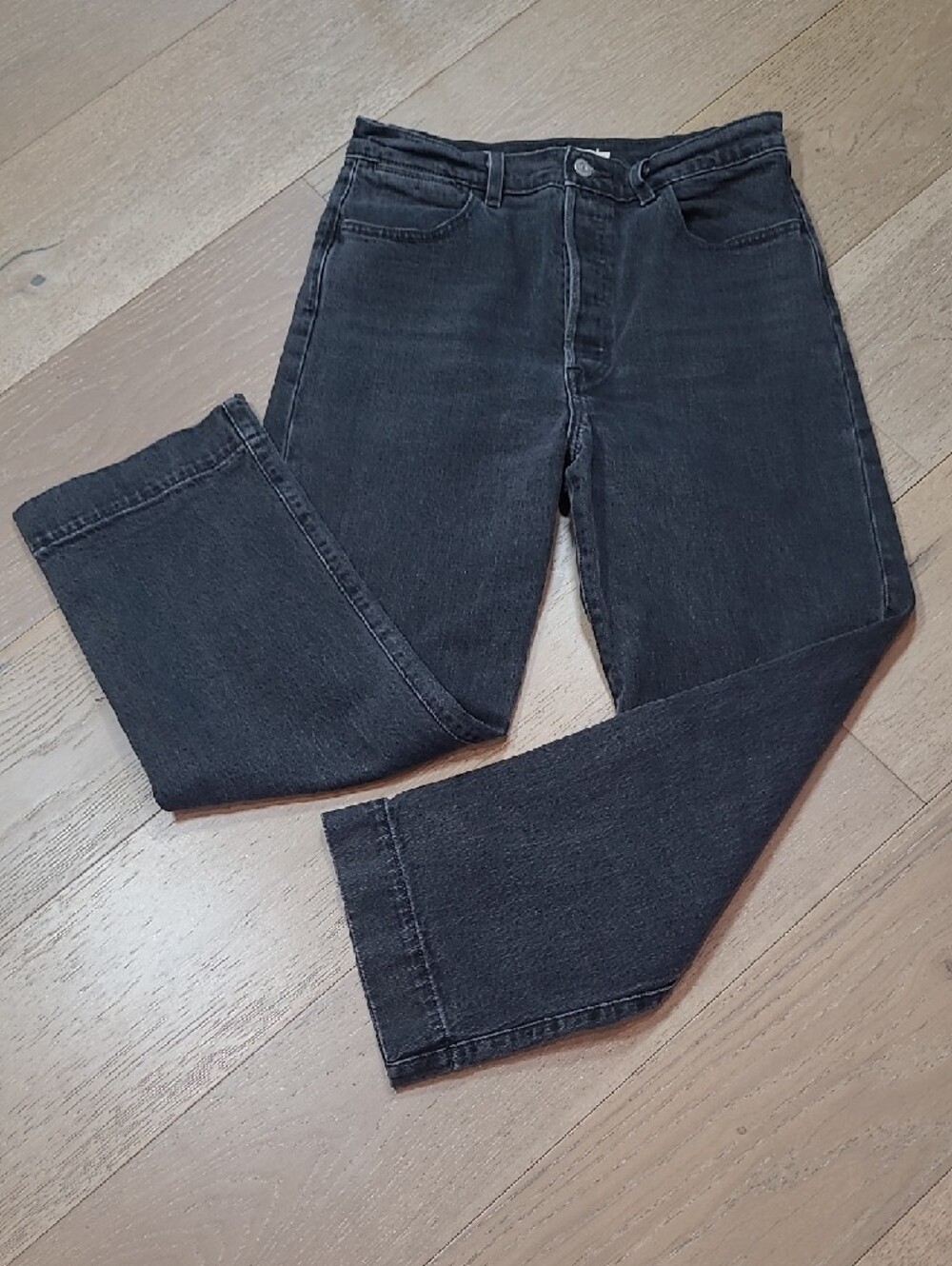 Levi's Ribcage Straight Ankle Jeans Women's sz 29 Button Fly Black High Rise
